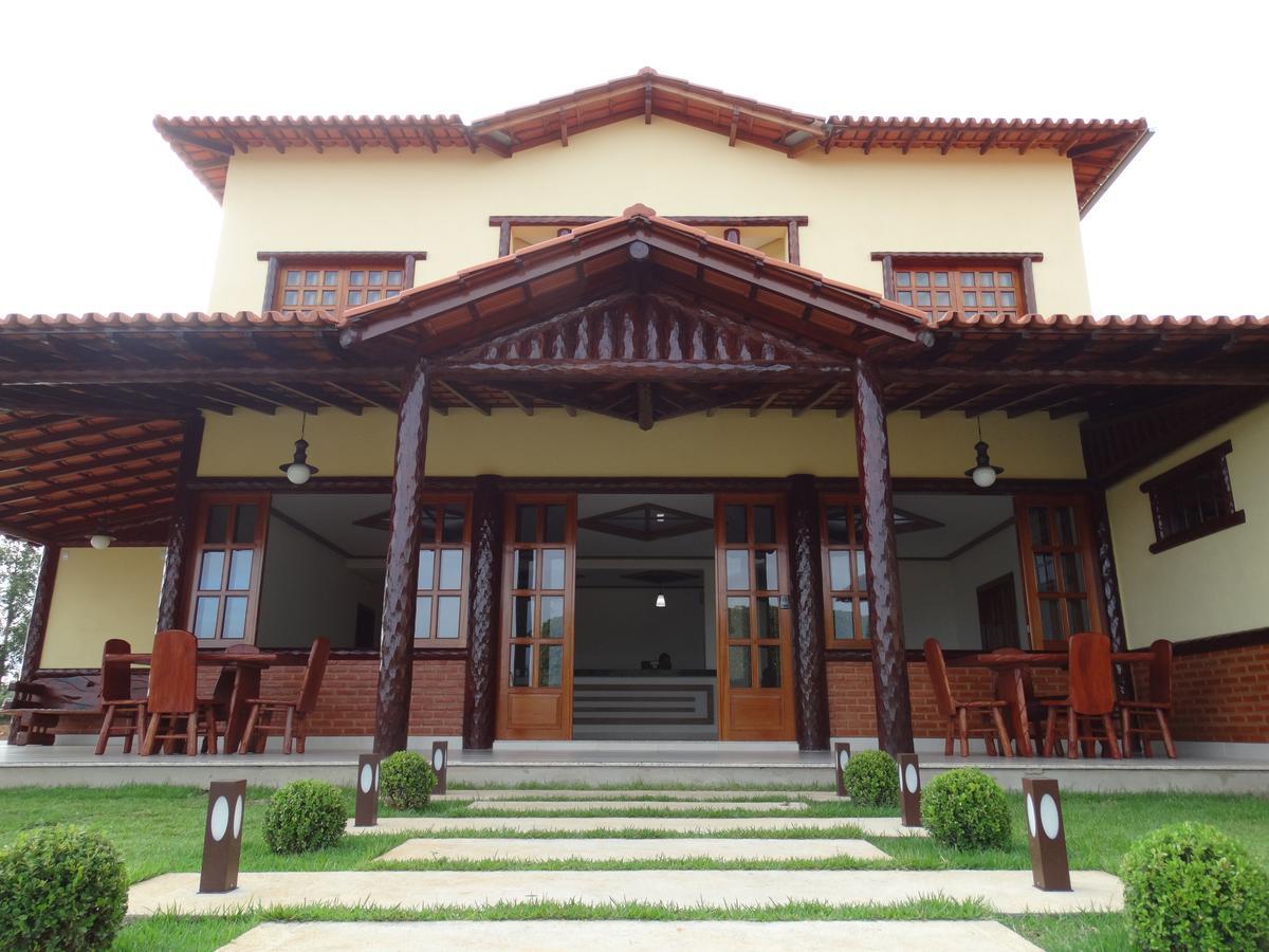 Hotel E Restaurante Sabor De Minas Салинас Екстериор снимка